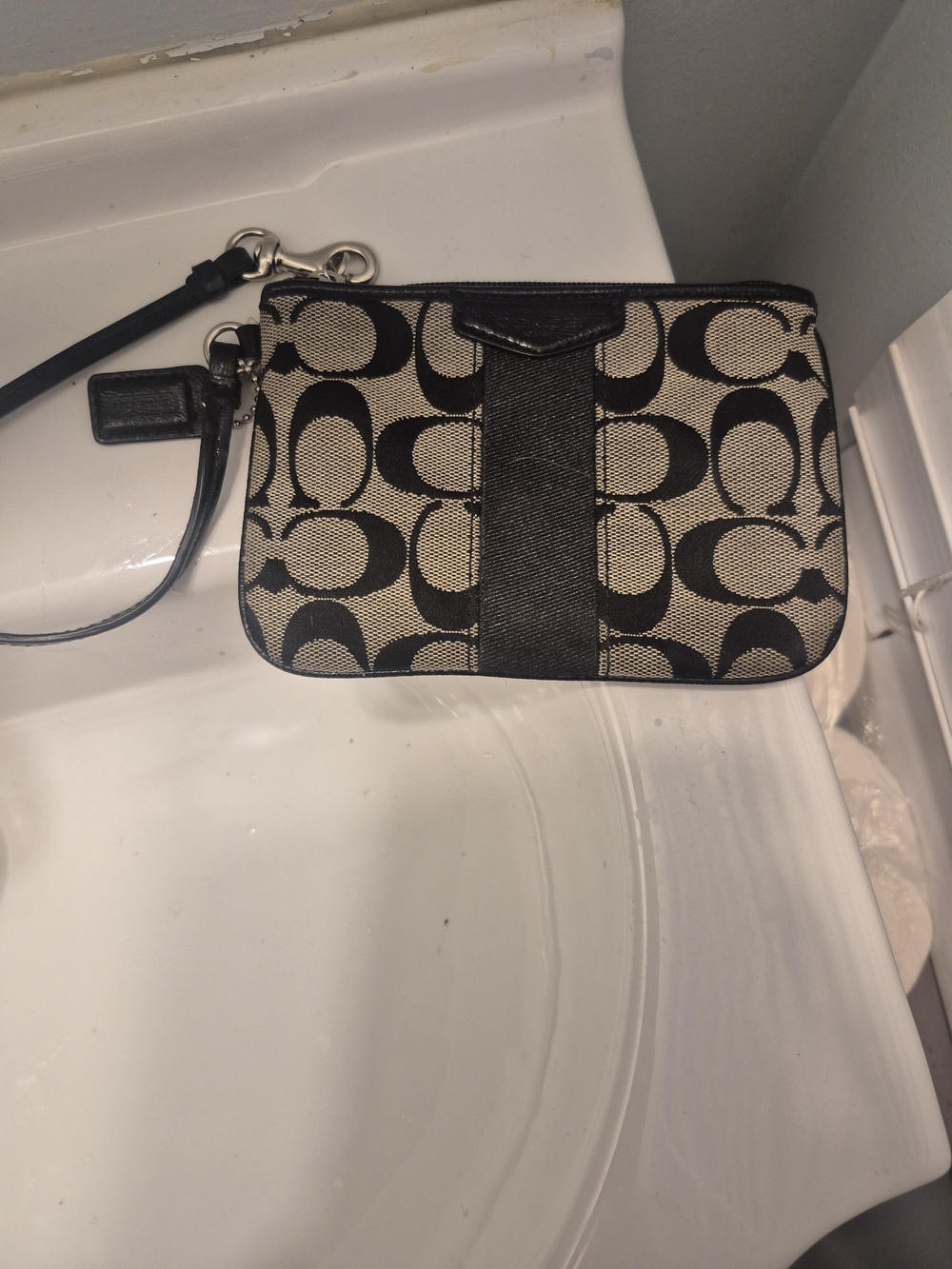 Coach Signature Canvas Wristlet in Black/Tan